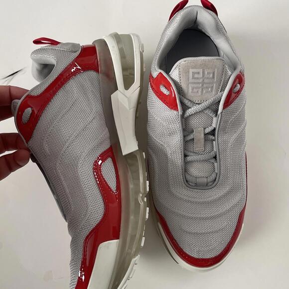 GIVENCHY Men\'s GIV 1 Mesh Clear-Sole Runner Sneakers size 9 Gray Red main image 13